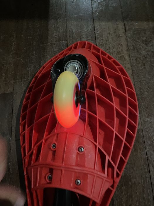 Skate oxelo duas rodas com luzes