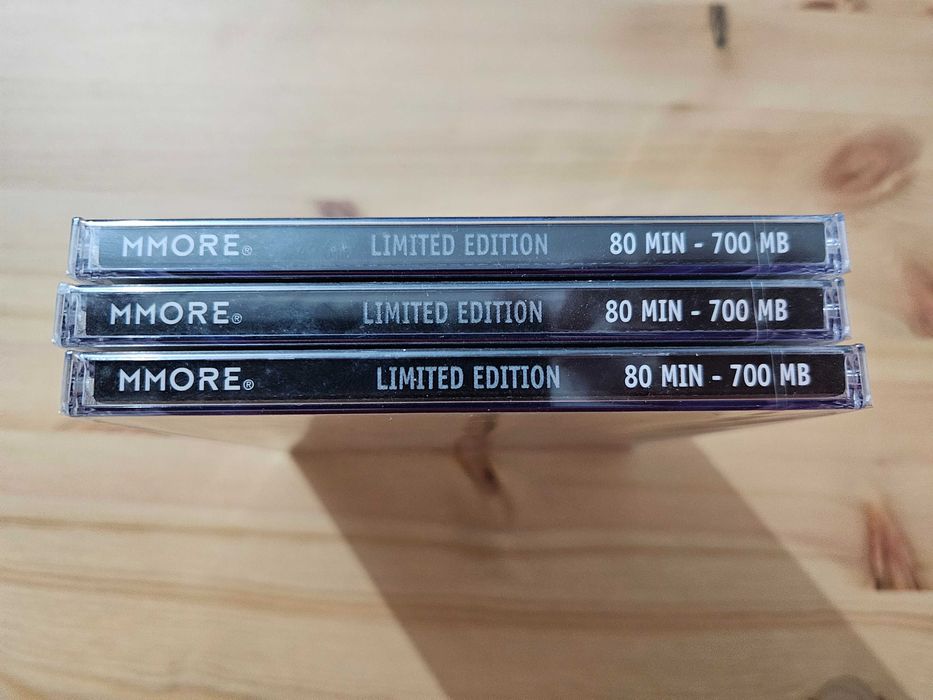 DVD+R, CD+R, and Case Set64738885347842123