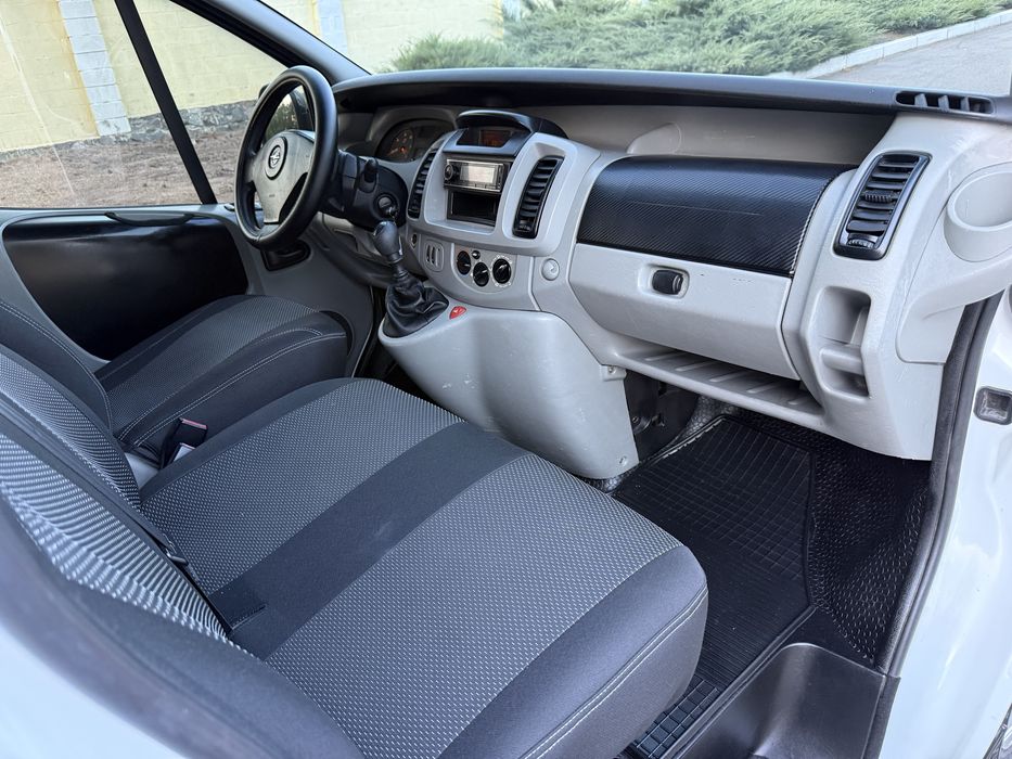 Opel Vivaro 1.9 ПАСАЖИР 9 Місць! Ідеальний Стан Гаражне зберігання 1 ВЛАСНИК!