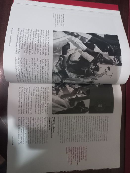 Livro 25 de Abril 1974