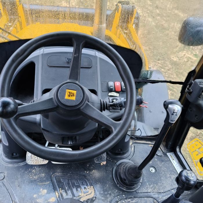 Koparko-ładowarka JCB 3CX 2014