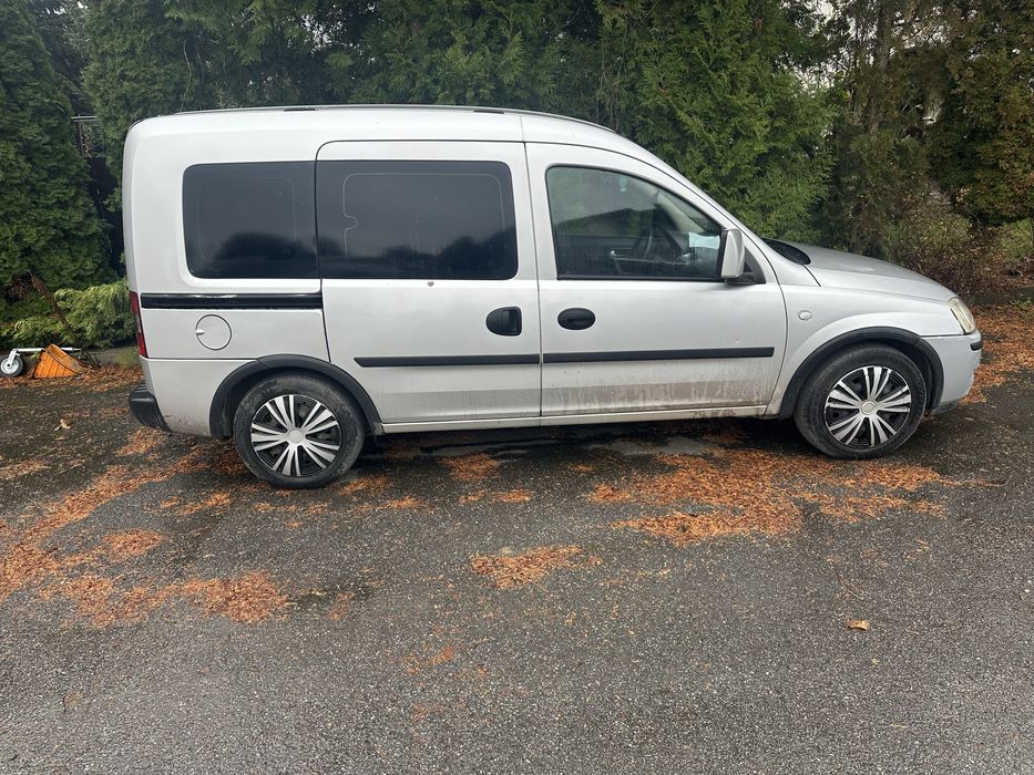 Opel combo 5 osob