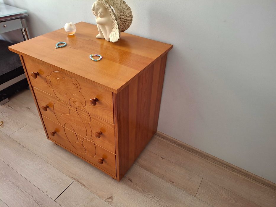 Komoda drewniana sosnowa Jardrew