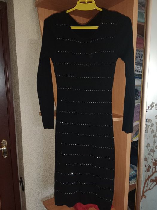 Платье трикотажное.