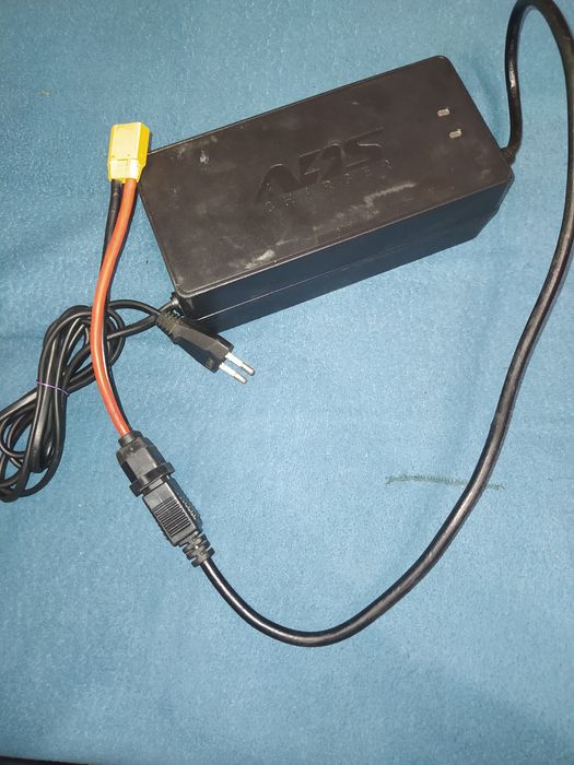 Зарядное устройство для электроскутера 72в10а