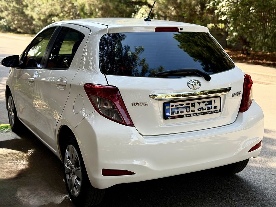 Toyota Yaris 2012 АВТОМАТ!!