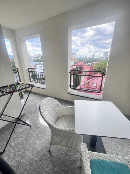 Подобово/довгостроково | Центр, Імперіал | Вільно