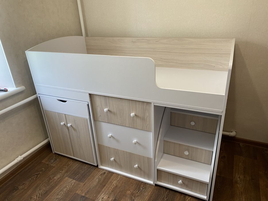 Ліжко дитяче  1600х800мм.