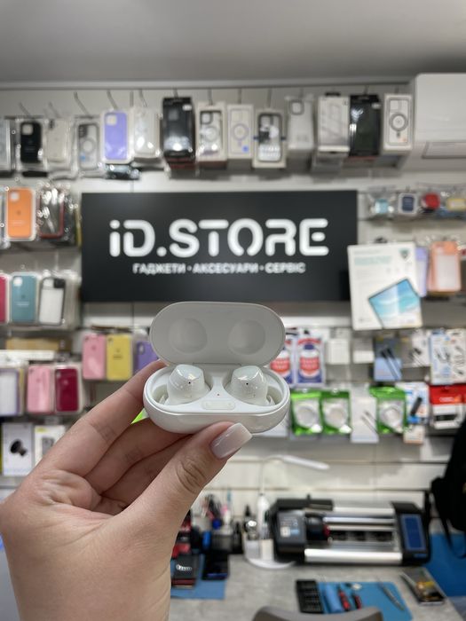 Б/В Бездротові навушники Samsung Galaxy Buds+ SM-R175