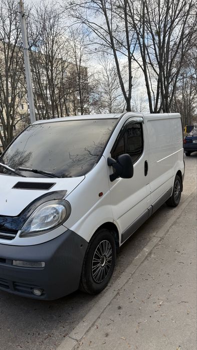 Продам Опель Віваро