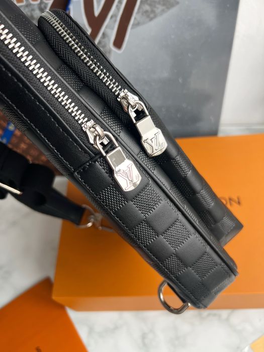 Мужская сумка слинг черная новая коллекция Louis Vuitton Slingbag avenue з NFC чіпом | чоловіча сумка слінг LV