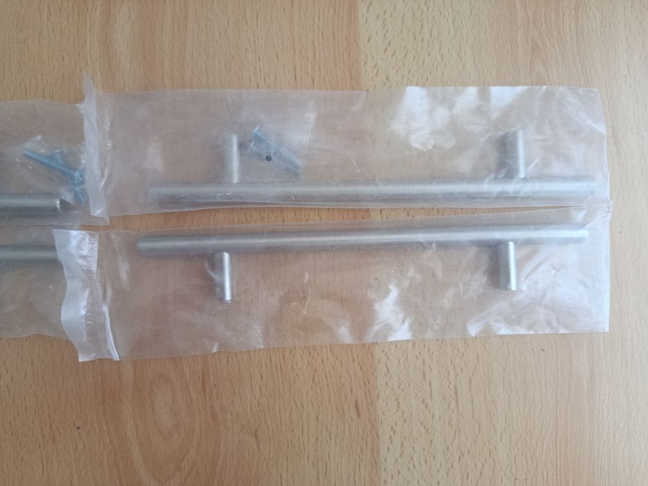 Puxadores porta / gavetas . Novos.