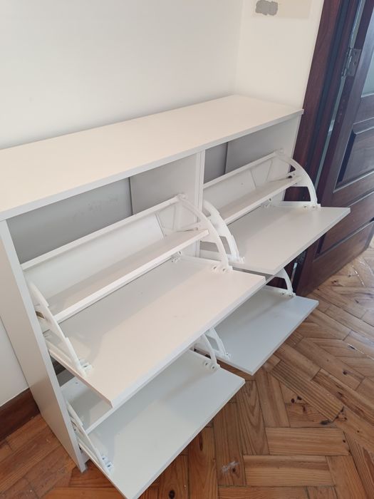 Duas sapateira IKEA