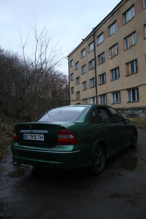 Opel vectra B 2.0