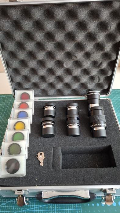 Zestaw filtrów i okularów Celestron 1,25"