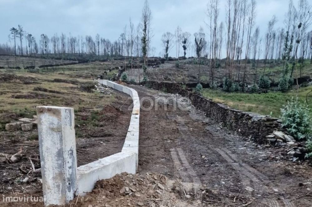 Terreno 36683 m², frente para a A41, Aguiar de Sousa, Paredes, Porto