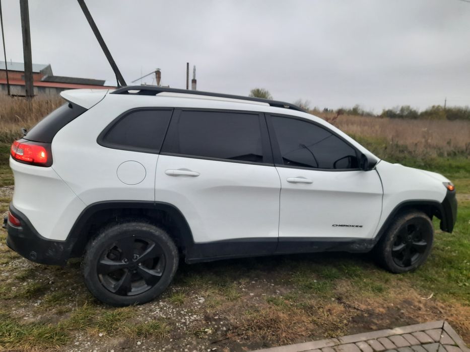 Продається Jeep Cherokee kl 2015рік
