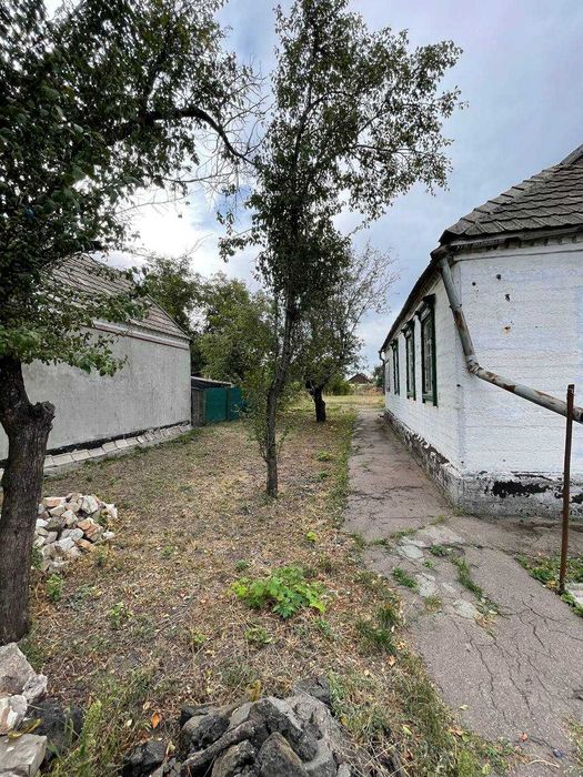 Продам ровный участок и 3 к дом под ремонт Таромское