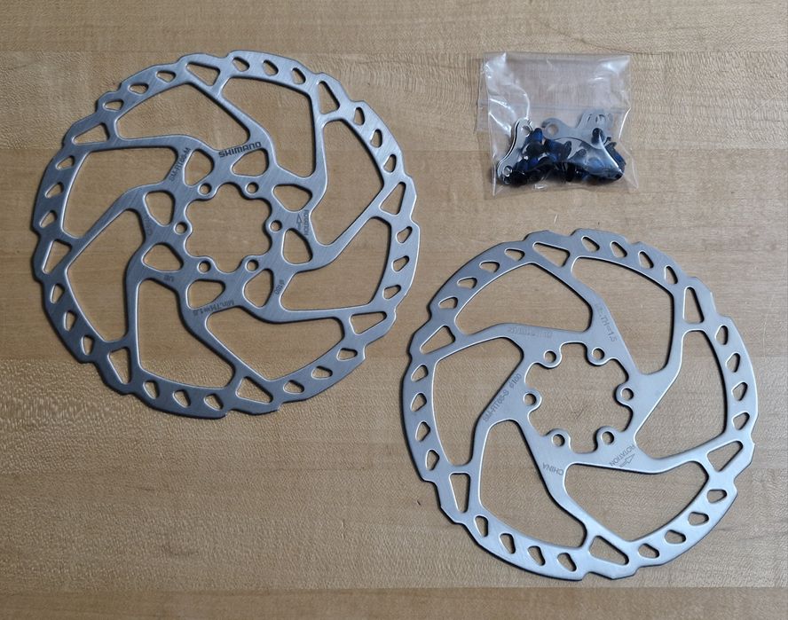 Par de discos Shimano SM-RT66 novos a estrear