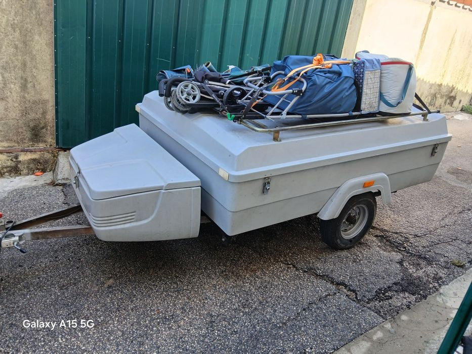 Auto-tenda em bom estado