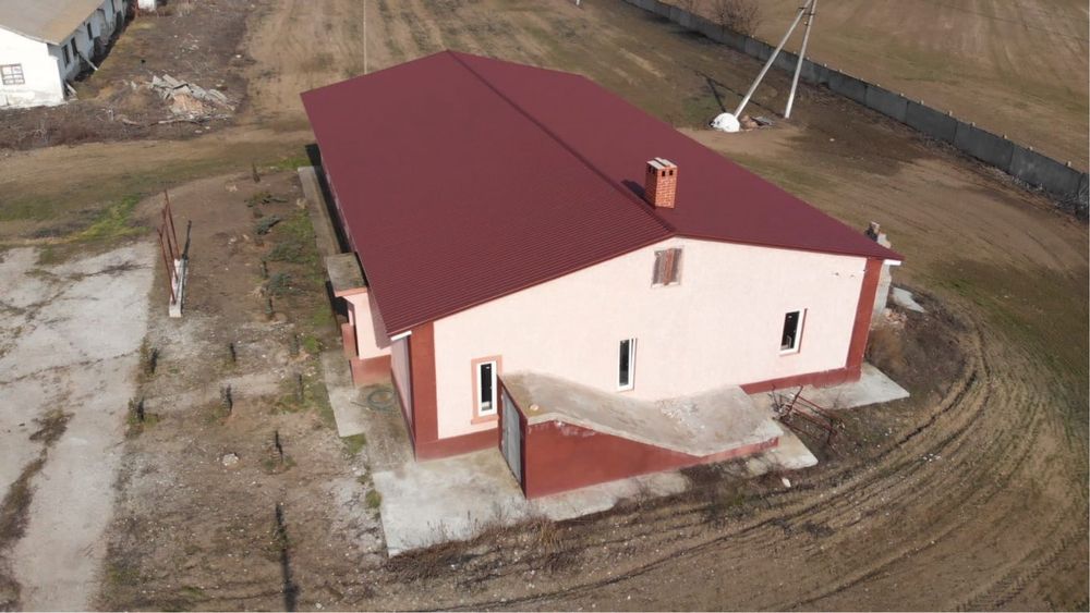Продам Ферму с Помещениями подсобными