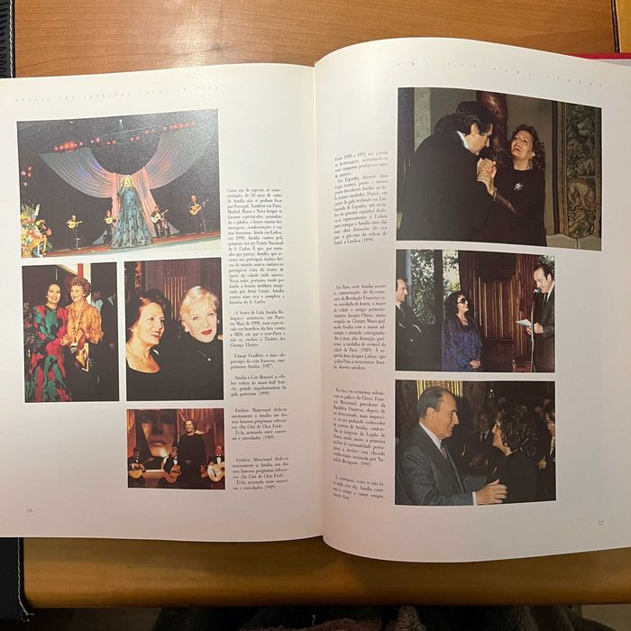 Vítor Pavão dos Santos - Amália : Uma Estranha Forma de Vida