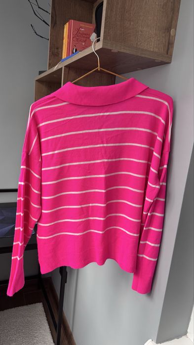 Тоненька кофтинка вільного крою