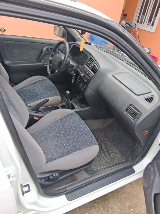 Nissan primera 2.0 td com 176000 km