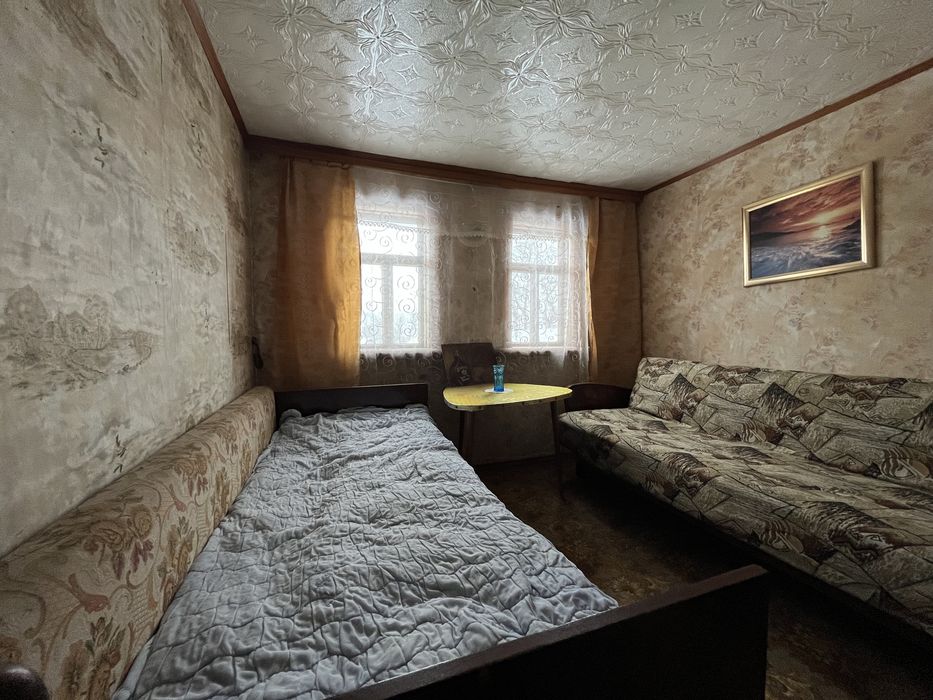 Дача з грубою, великим каміном та банею