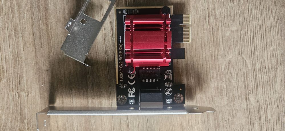 Karta sieciowa wewnętrzna PCIe 2.5G Gigabit Ethernet RJ45 + kabel LAN