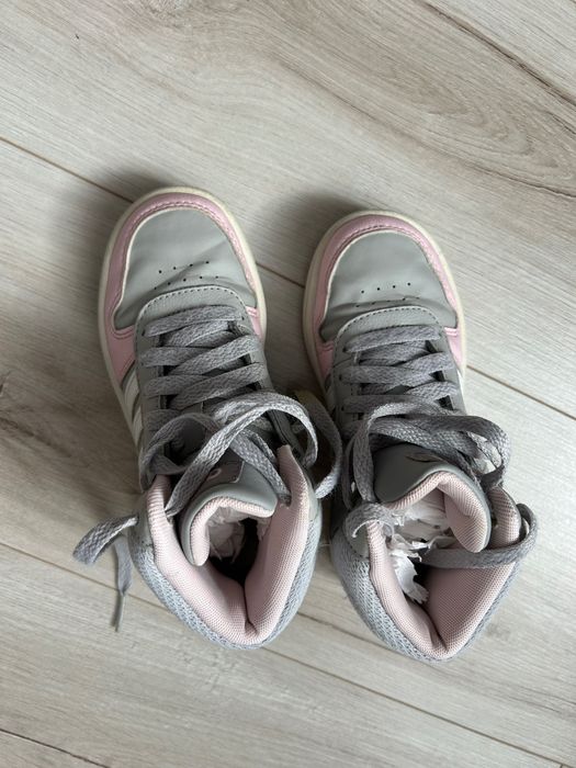 Кросівки хайтопи adidas для дівчинки