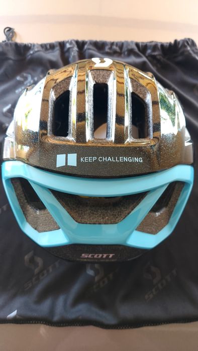 Capacetes originalis !!! Scott Centric Plus C/MIPS Team DSM Novos.
C