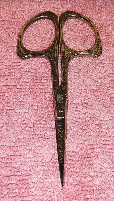 Tesoura de Costura Arte Nova Gathen Solingen Alemanha