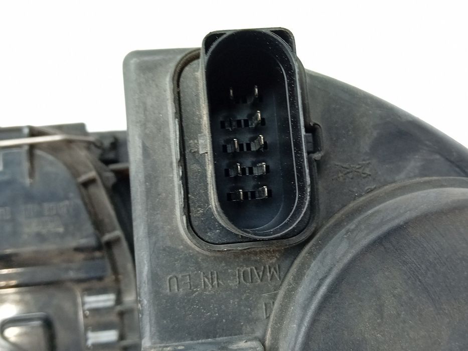 Ótica / farol esquerda SEAT Leon (1P1)