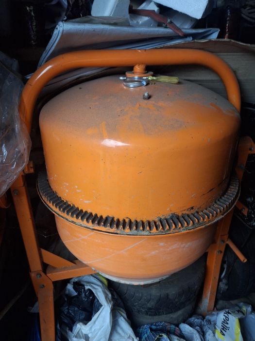 Бетономешалка на 160 литров