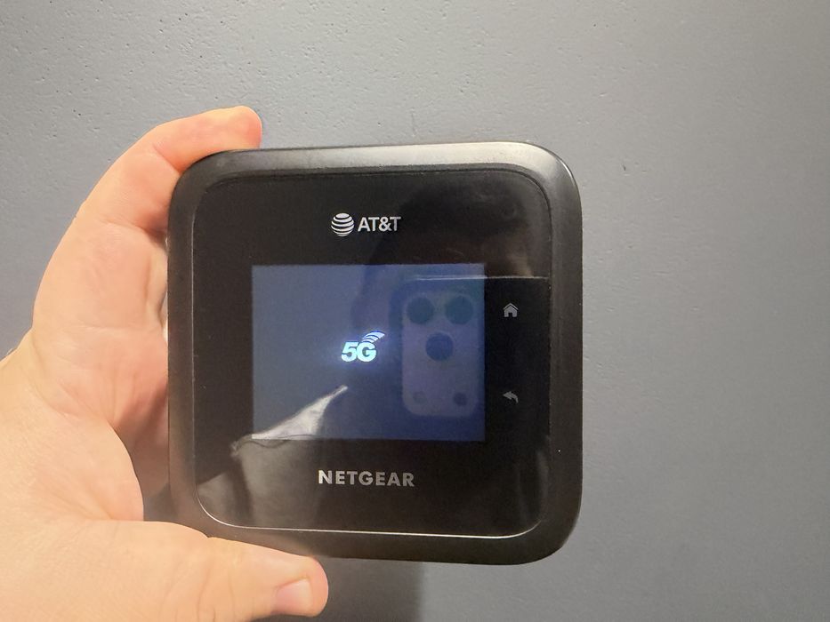 Netgeat MR6500 4g 5g router