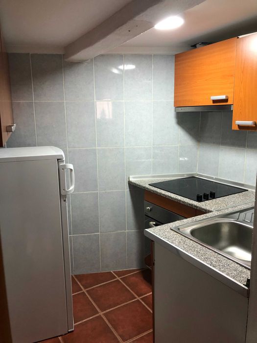 Arrenda-se T1 muito próximo do pólo principal da UBI e do pelourinho.,