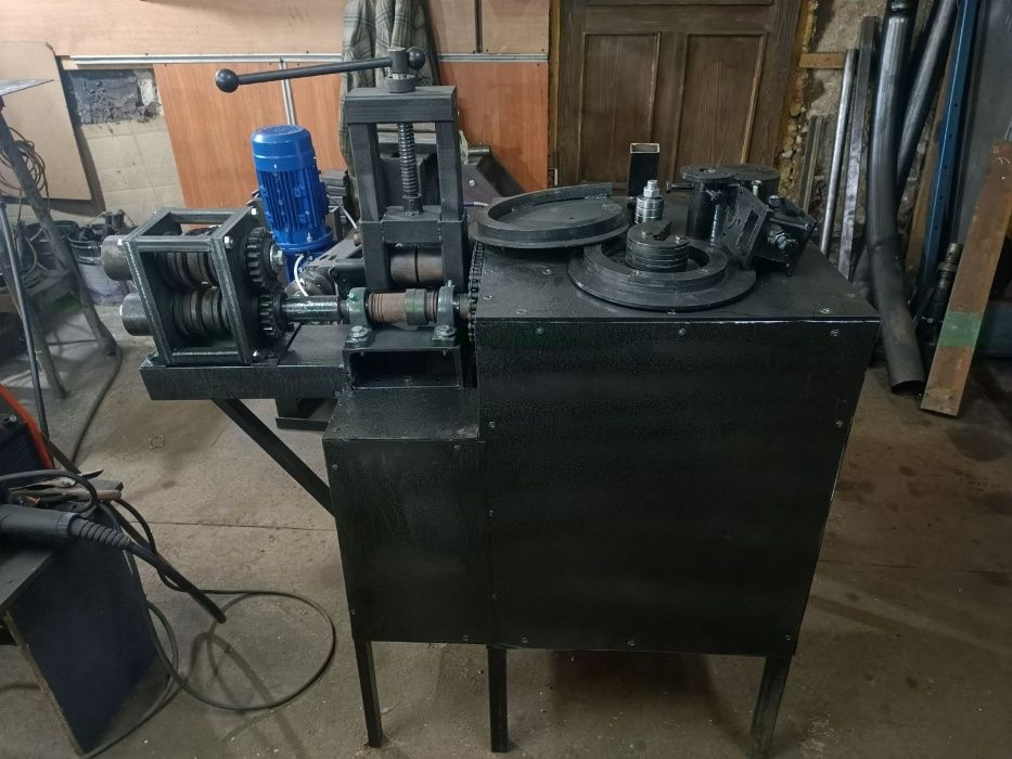 Станок для холодной ковки горизонтальная улитка