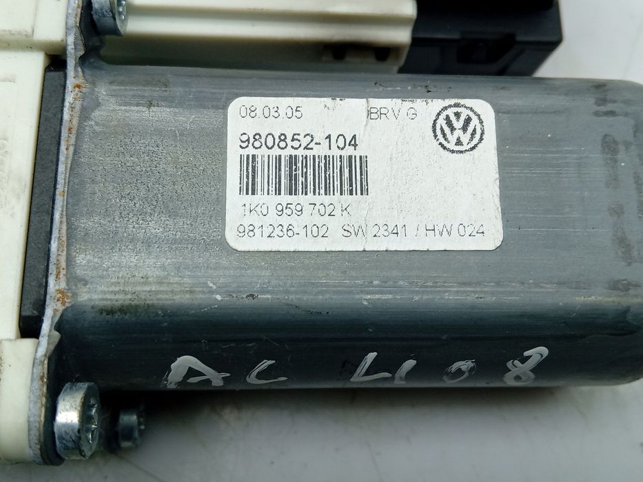 Motor vidro frente direito VOLKSWAGEN Passat (3C2)