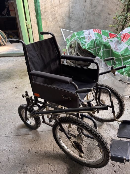 Инвалидная коляска