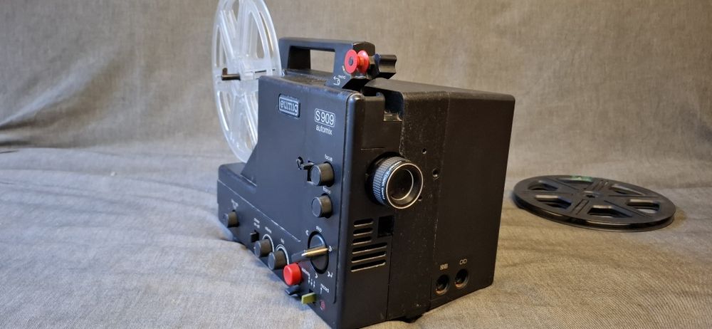 Projector Eumig 909 automix super 8 s8 super 8mm