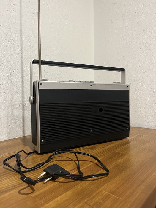 Радиоприемник Telefunken bajazzo universal 401 / 1973 Germany / радіо