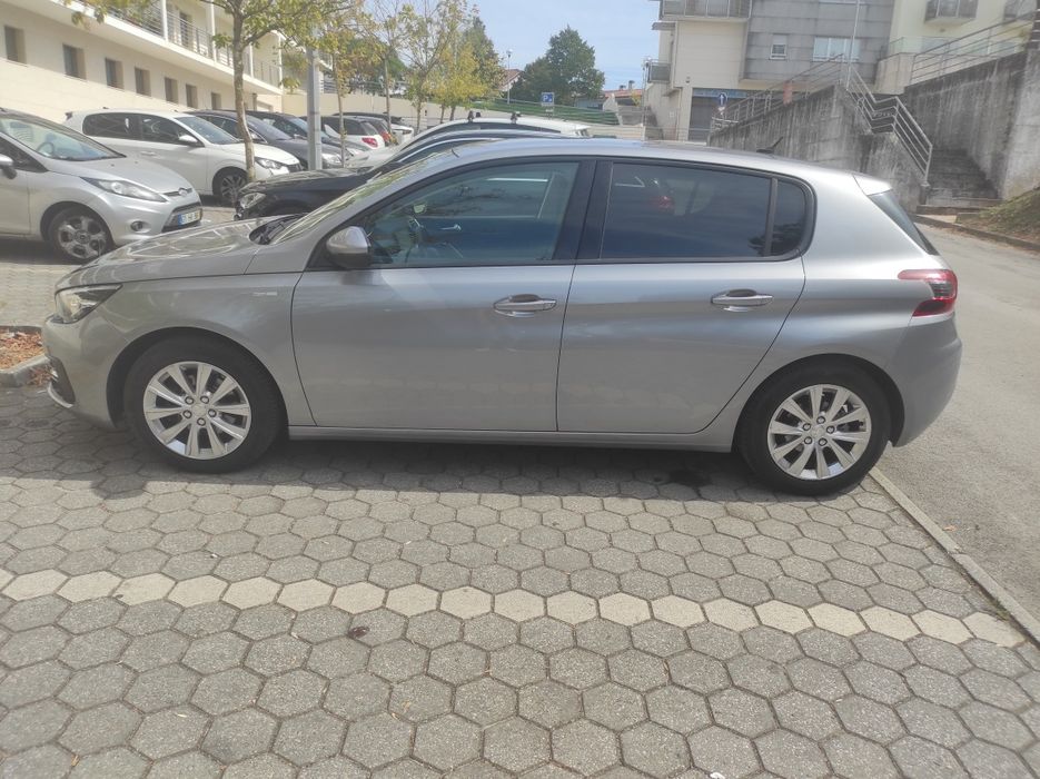 Peugeot 308 1.2 puretech style 130cv