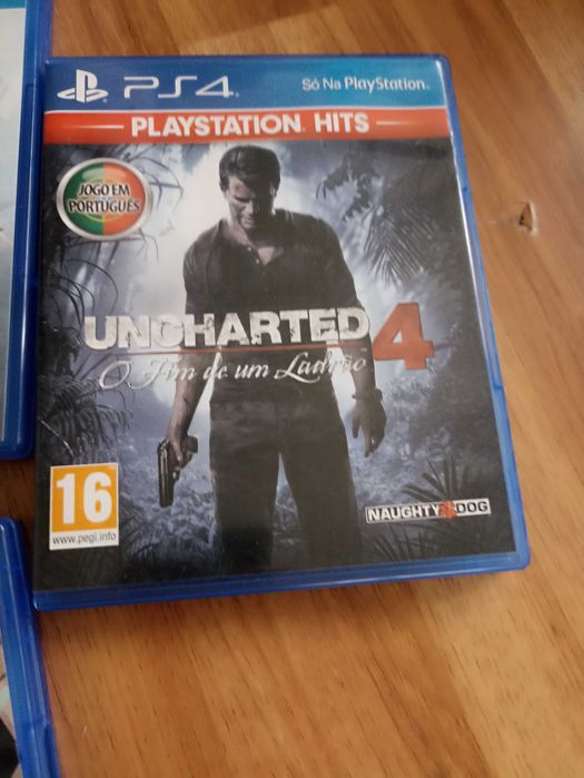 Ps4 com jogos, comandos, headset e carregador de comandos