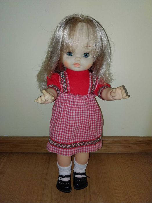 Vintage Doll - BB