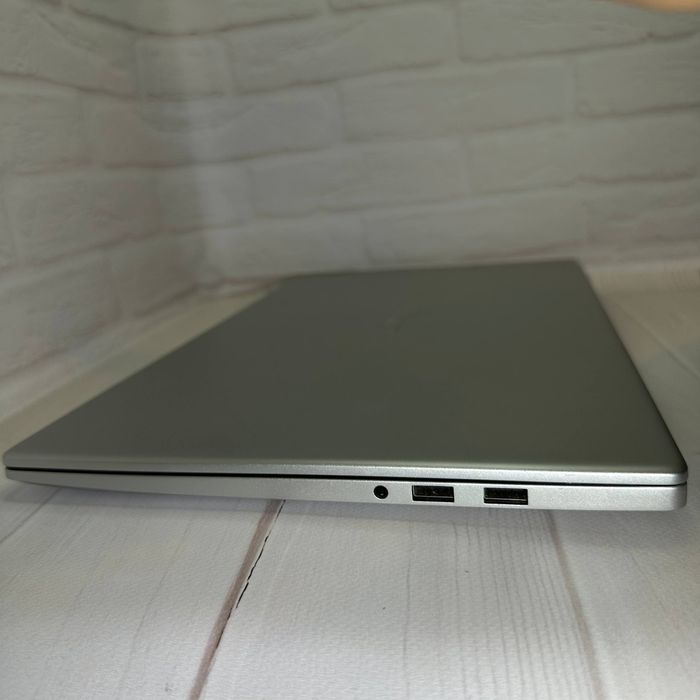 Ігровий ноутбук Huawei MateBook D15 | i3-10110U | SSD 256 | DDR4 8GB