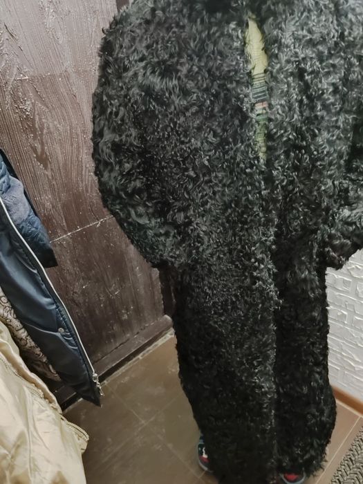 Шуба каракуль темного кольору