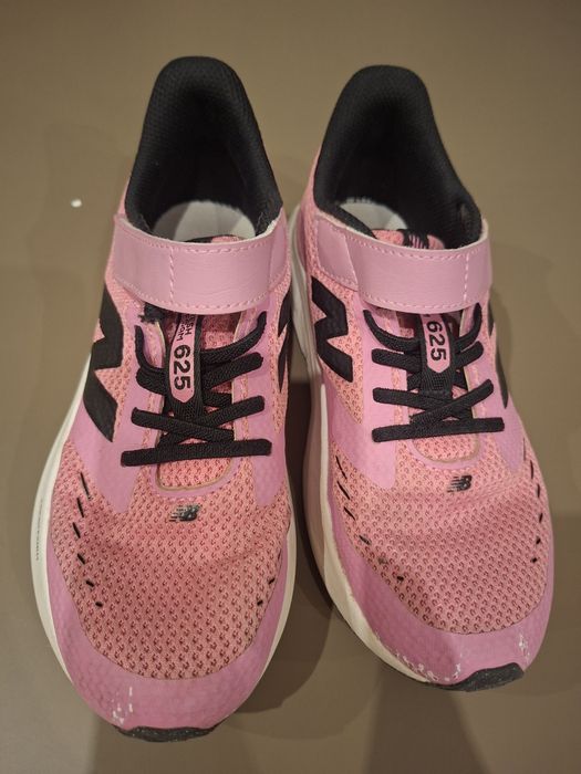 Sapatilhas newbalance menina
