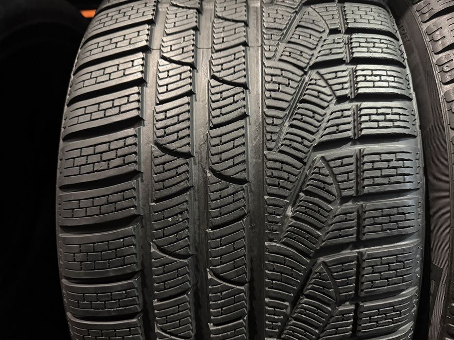 285/35 r20 Pirelli 2шт.