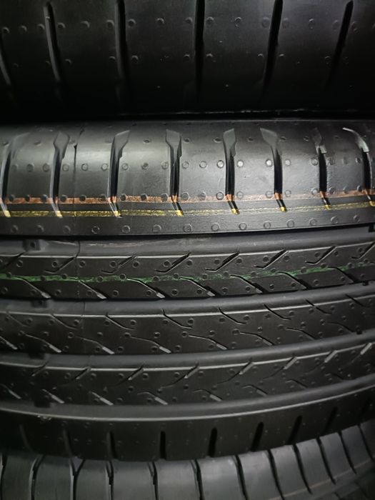 Pneus 195/55/18 Continental